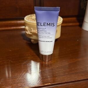 ELEMIS Peptide4 Hydrating Sleep Mask in Purple Tube